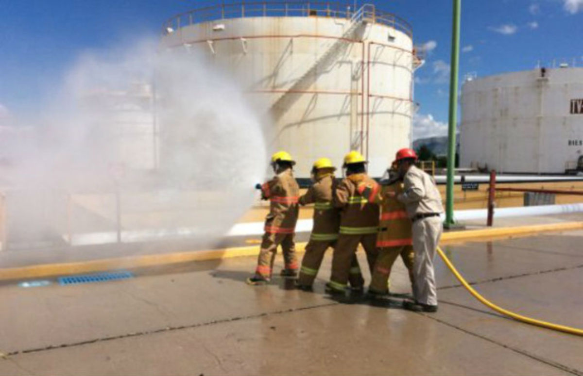 Realiza Pemex simulacro de incendio en estación de Linares, Nuevo León