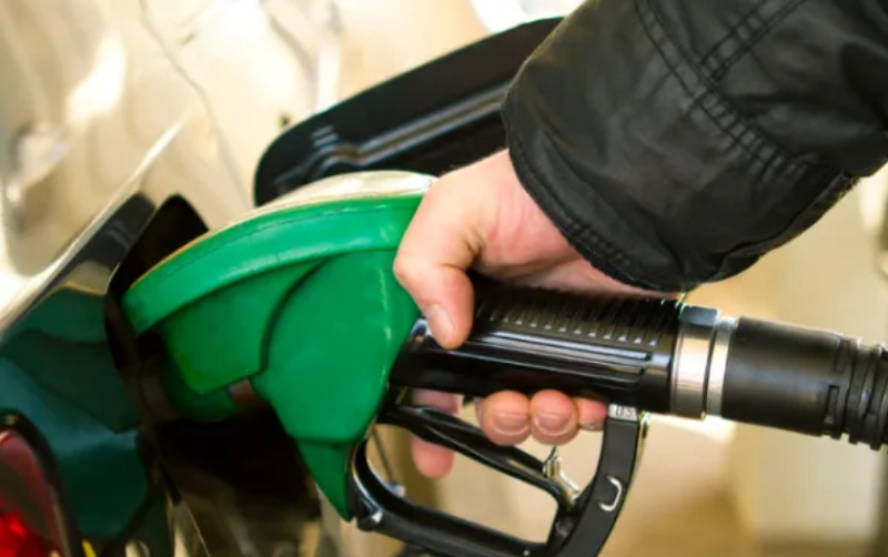 Agárrate, esta semana pagarás más de 5 pesos de IEPS en gasolina regular