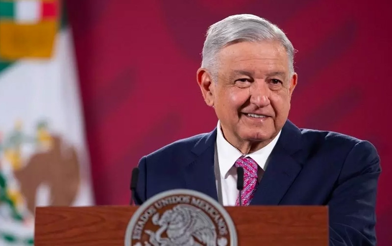 AMLO recicla proyectos de Peña Nieto para Pemex y CFE