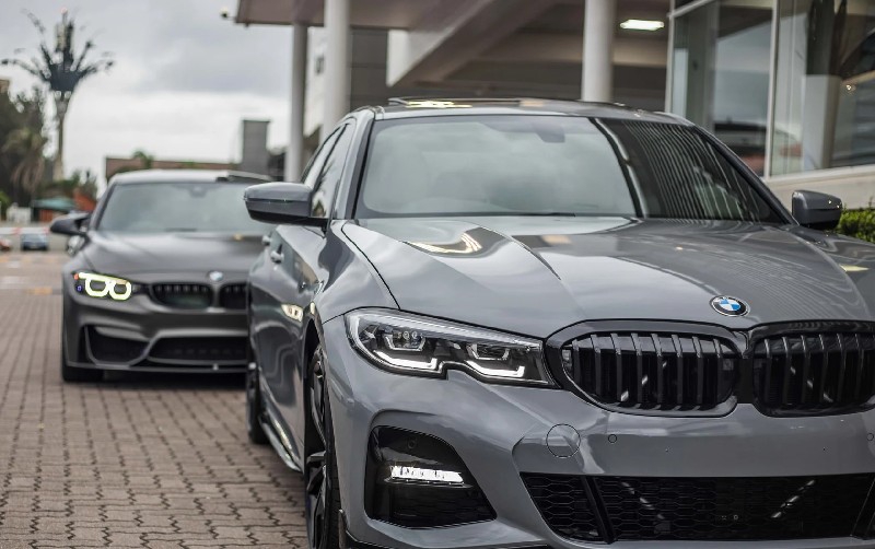 BMW no quiere dar fecha para descontinuar sus motores de gasolina