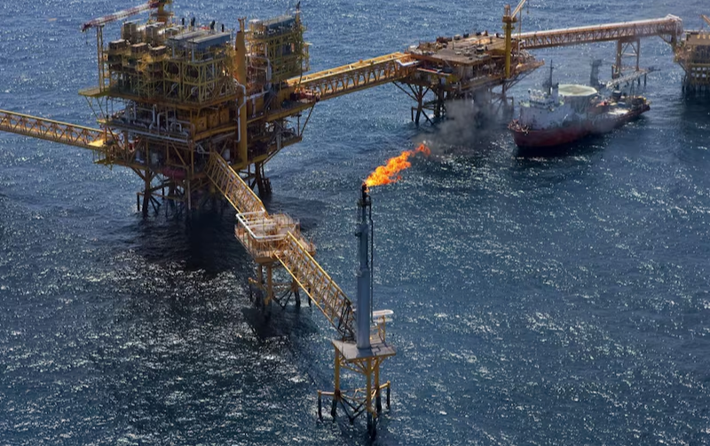 Calificación de Pemex enfrenta un riesgo mayor que los aranceles de Trump: Moodys