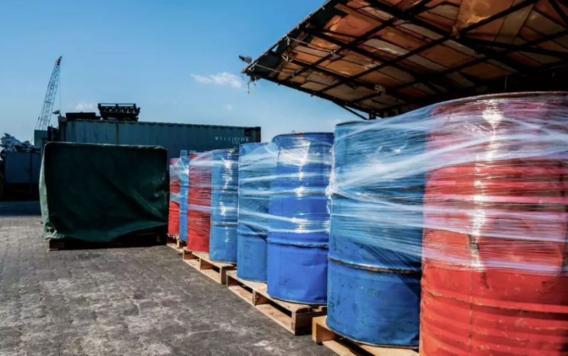 Cómo la importación ilegal de combustibles pone en jaque a la industria