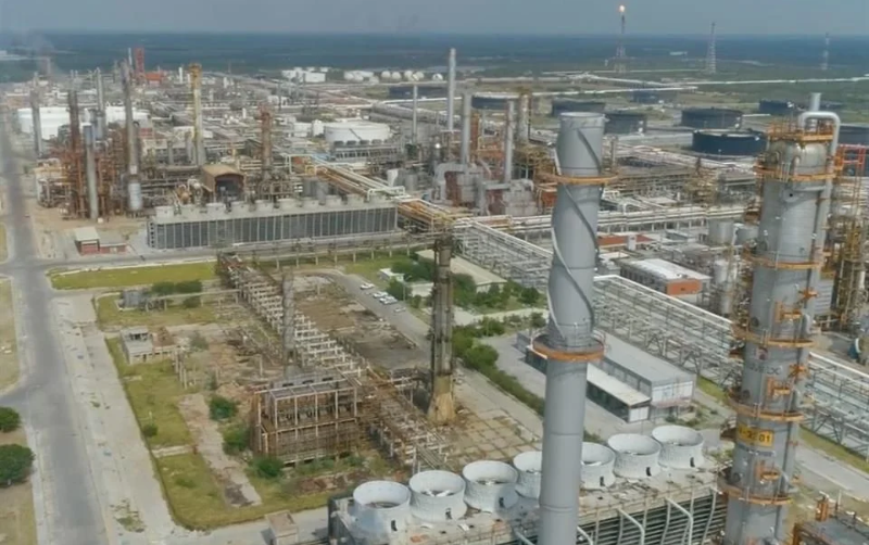 Compra Pemex crudo a Colombia para Deer Park