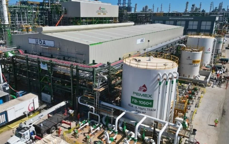 Da Pemex a empresa inexperta contrato de 11 mil mdp