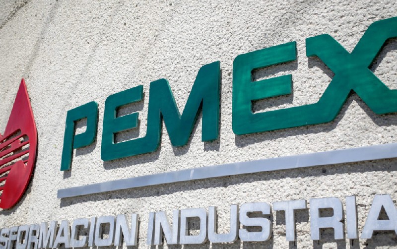 Deer Park no bastará. Las 6 refinerías de Pemex trabajan a medio gas.
