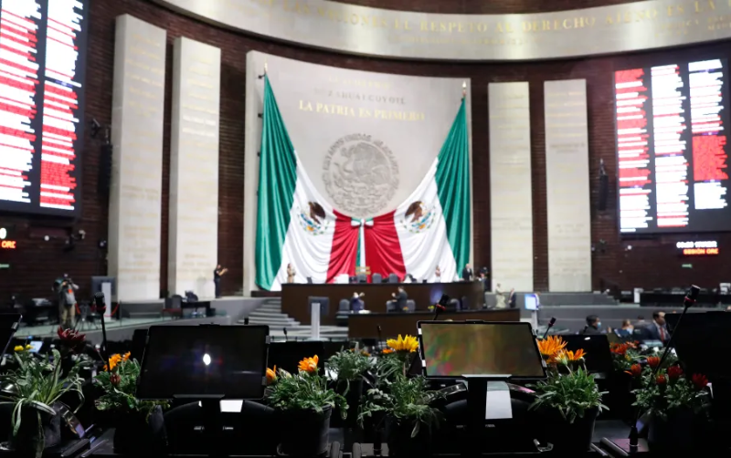 Diputados aprueban reforma fiscal para Pemex: reducen impuestos y generan controversia
