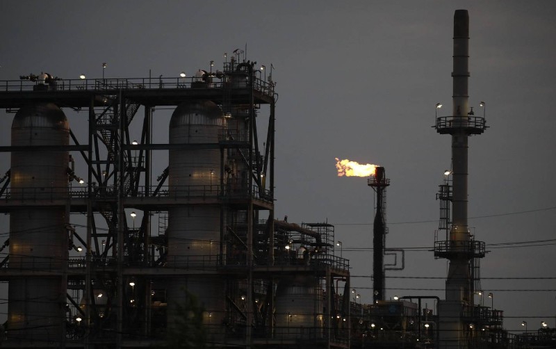 El mundo regresó a los combustibles fósiles tras la pandemia, según datos de BP