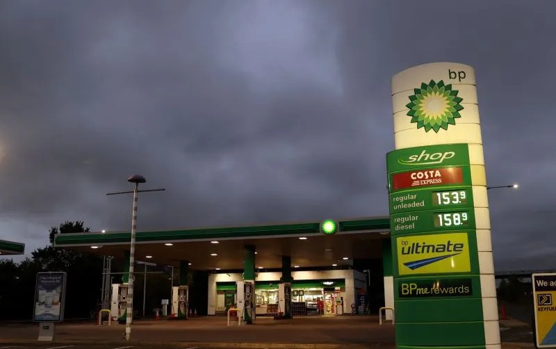 El precio de la gasolina marca su máximo histórico en el Reino Unido