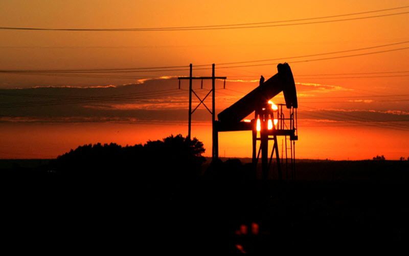 El precio del petróleo sigue subiendo ante los planes de compra de reservas de EE.UU.