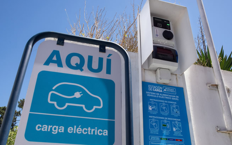Estaciones de servicio en transformación: el futuro del combustible se escribe con tecnología