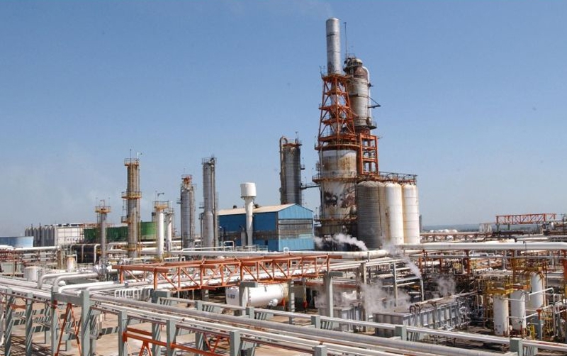 Exigen a AMLO definir proyecto de refinería de Dos Bocas