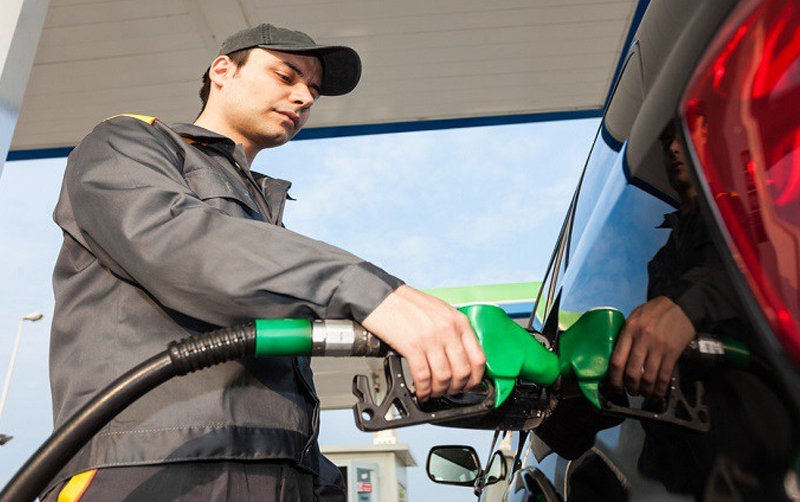 Explican empresarios gasolineros de Oaxaca incremento del precio de  combustibles