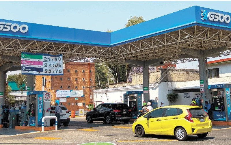 Falta de permisos gasolineros detiene inversión de 15,000 millones de pesos