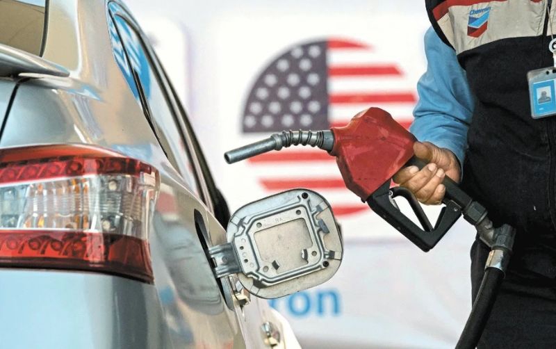 Gasolina en EU hila segunda semana al alza
