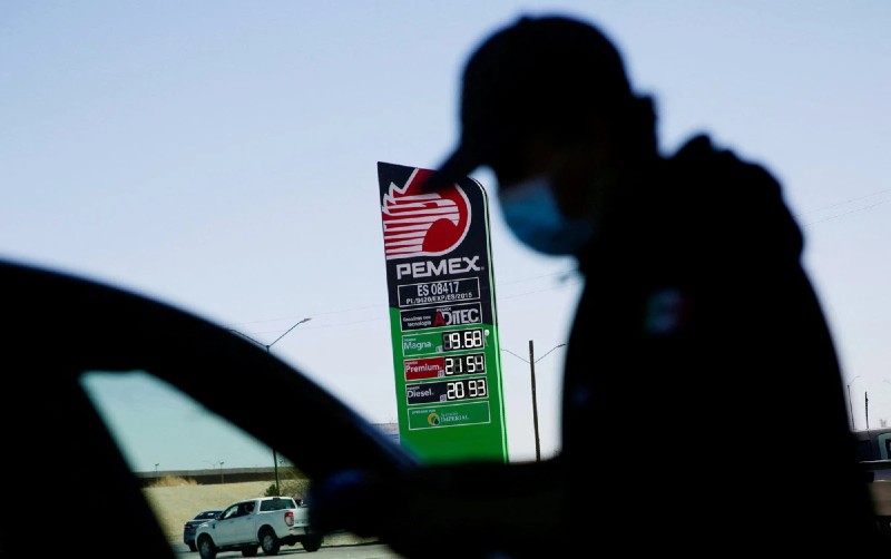 Gasolinas y diésel suben sus cuotas IEPS por inflación para 2023