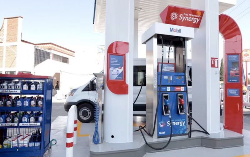 Gasolineras Mobil crecieron 6.1% en 2023: son la marca privada con mayor presencia en México