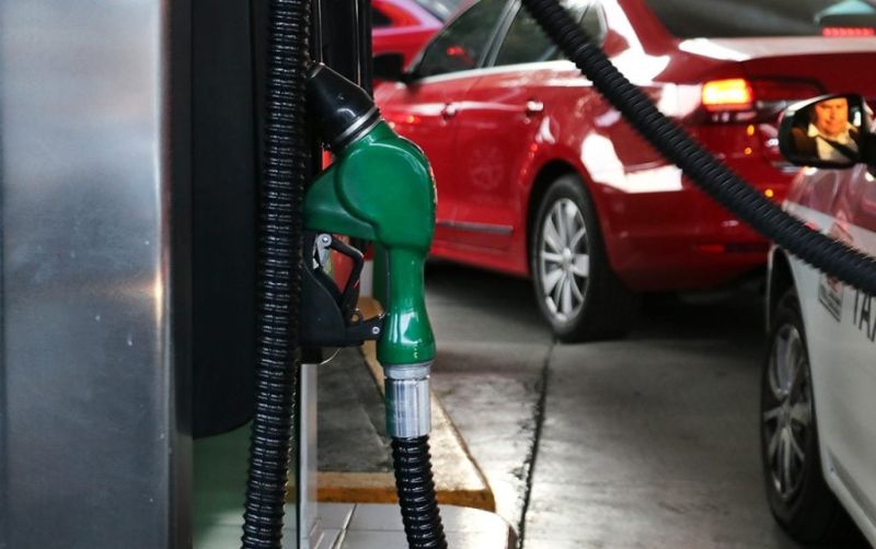 Gasolineros advierten más rezago en permisos por nuevas limitantes de la CRE