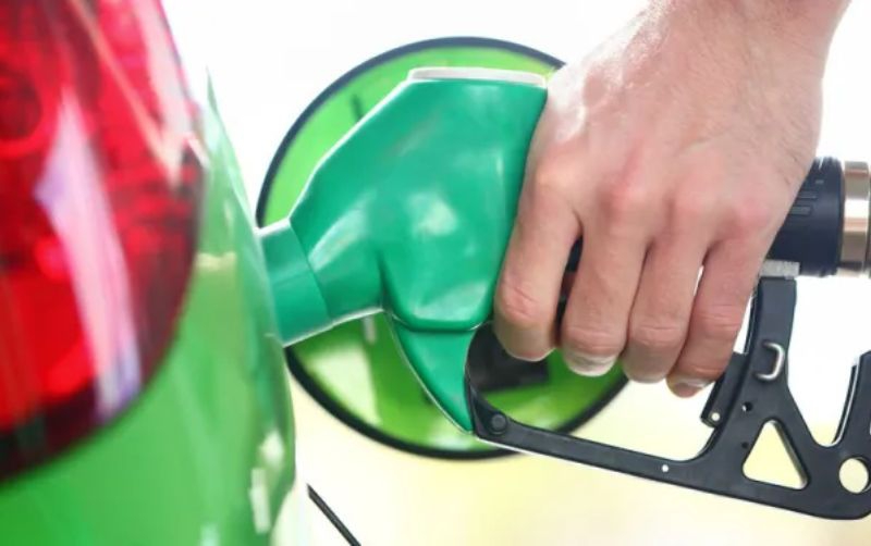 Hacienda aumenta estímulos fiscales a gasolina y diesel
