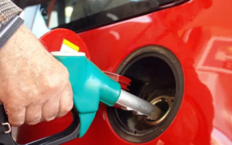 Hacienda baja estímulos fiscales a gasolina