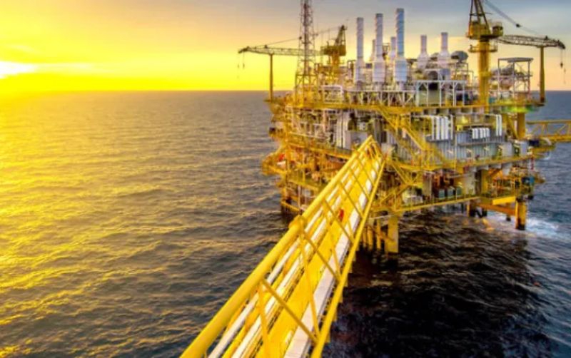 Hacienda pronostica estancamiento en producción y exportación de petróleo para 2025