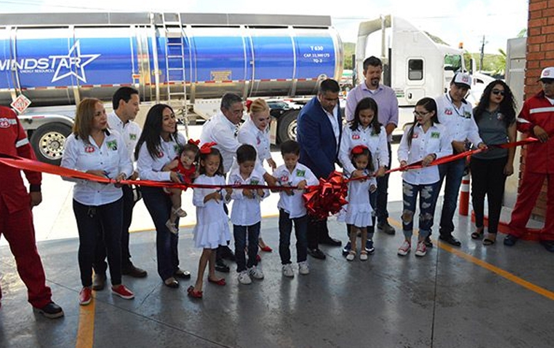Inauguran la gasolinera Phillips 66; brindará combustible limpio
