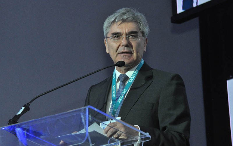 La conectividad es el futuro de las industrias: Siemens