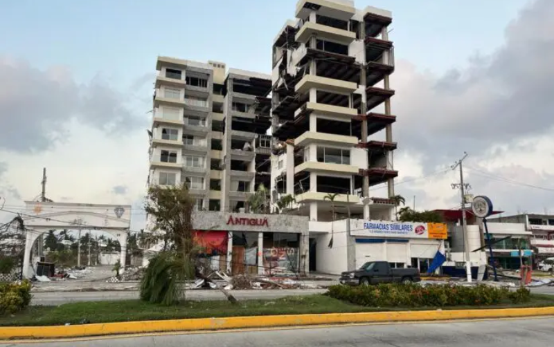 La Secretaría de Marina-Armada de México continúa con la transportación de combustibles a Acapulco
