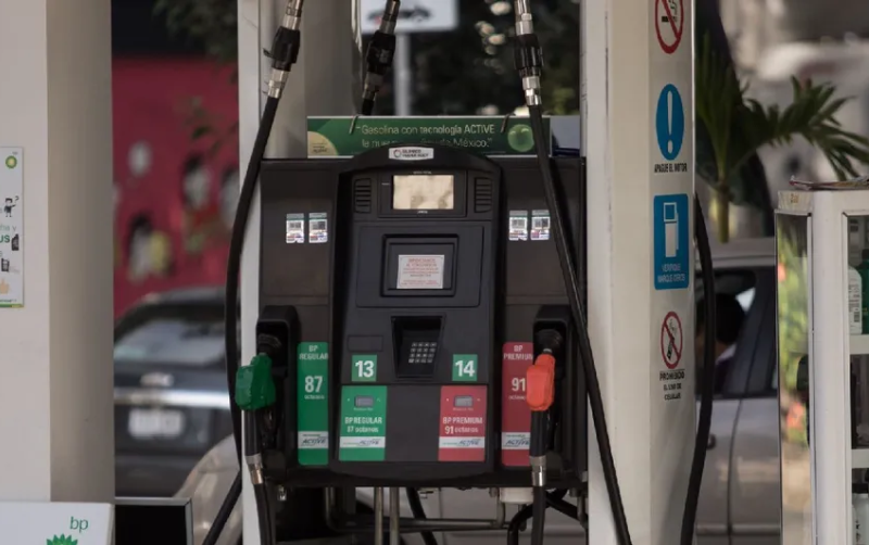 ¡Llena el tanque! Conductores pagarán menos impuesto en gasolina para Semana Santa