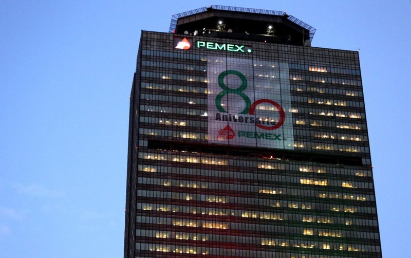 Mexichem compra a Pemex 44% de PMV
