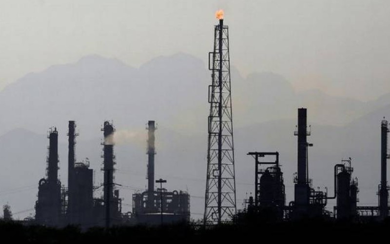 Mezcla mexicana de petróleo cae 11%