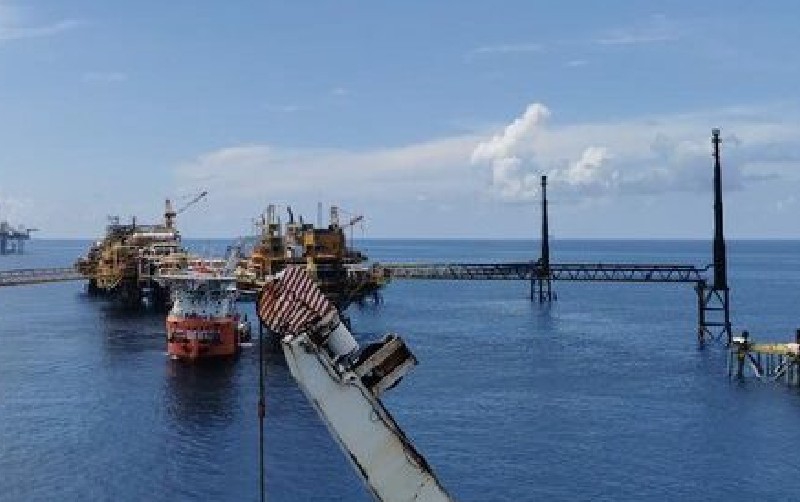 Mezcla mexicana supera los 84 dólares por barril
