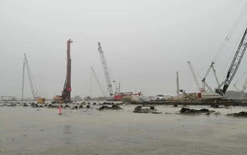 Niegan inundaciones en la construcción de la refinería de Dos Bocas; aseguran son encharcamientos