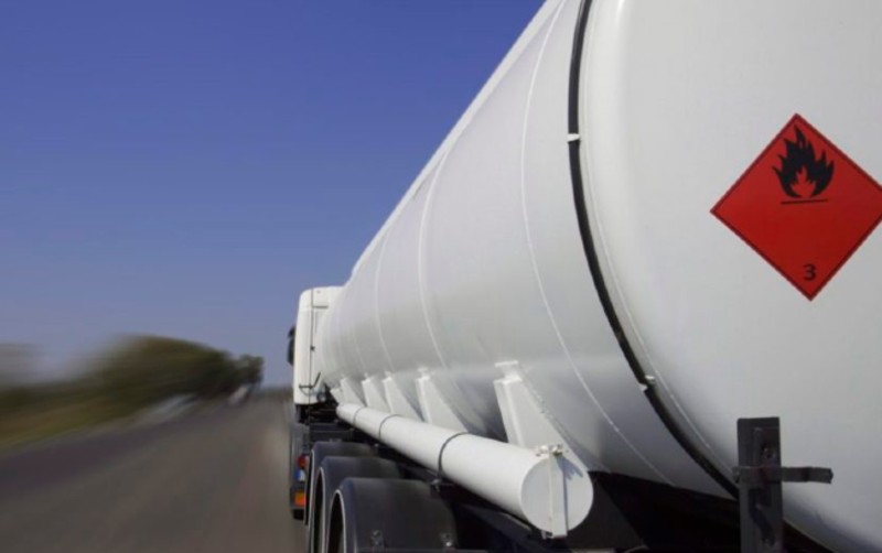 Ordenan a Pemex transparentar contratos de pipas