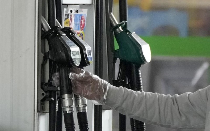 Otorga CRE 48 permisos más para gasolineras