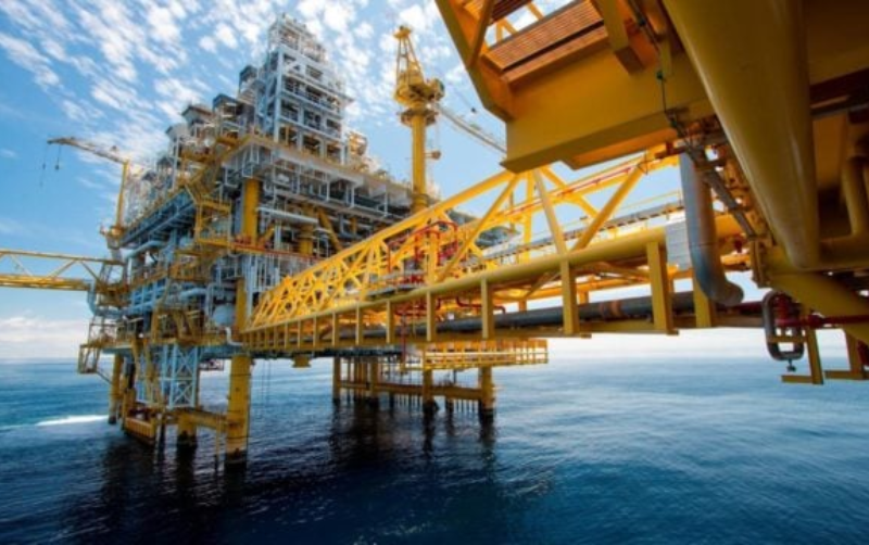 Pemex aumenta producción de crudos ligeros