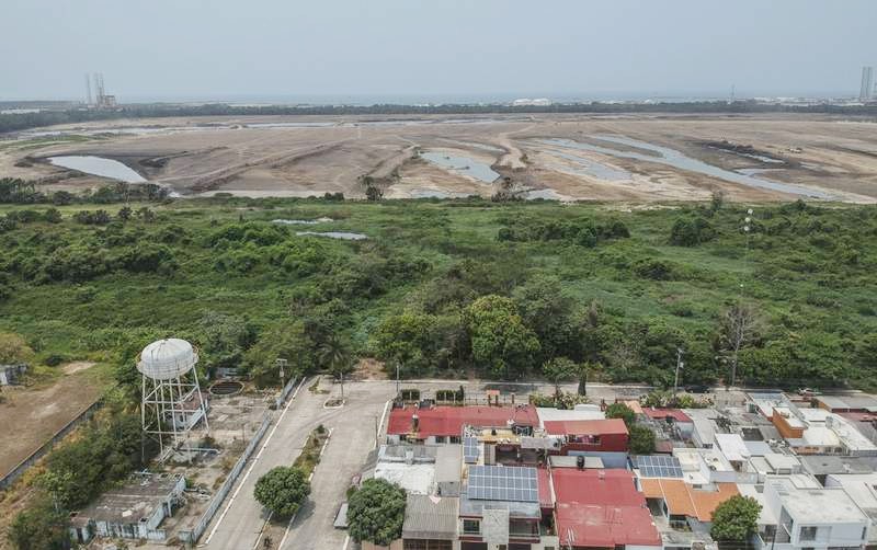Pemex construye refinería Dos Bocas en área que prometió proteger