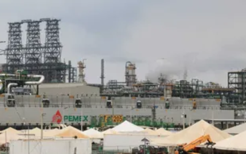 Pemex diferirá impuestos de mayo tras decreto publicado en el DOF