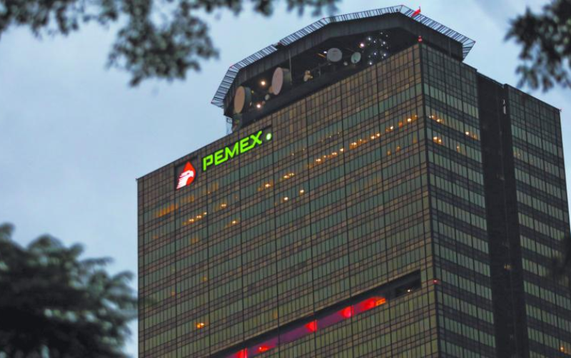 Pemex eliminará subsidiarias; Dirección concentrará áreas
