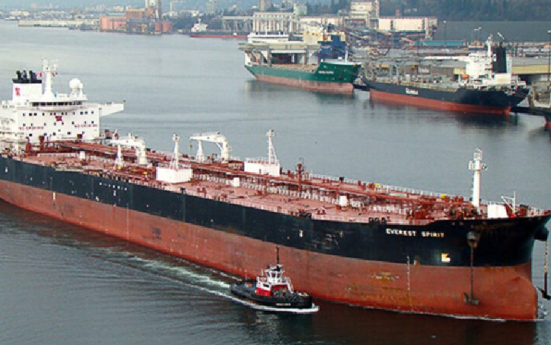 Pemex envía a Cuba 40 millones litros de gasolina