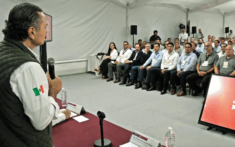 Pemex estará al día con proveedores en agosto: director