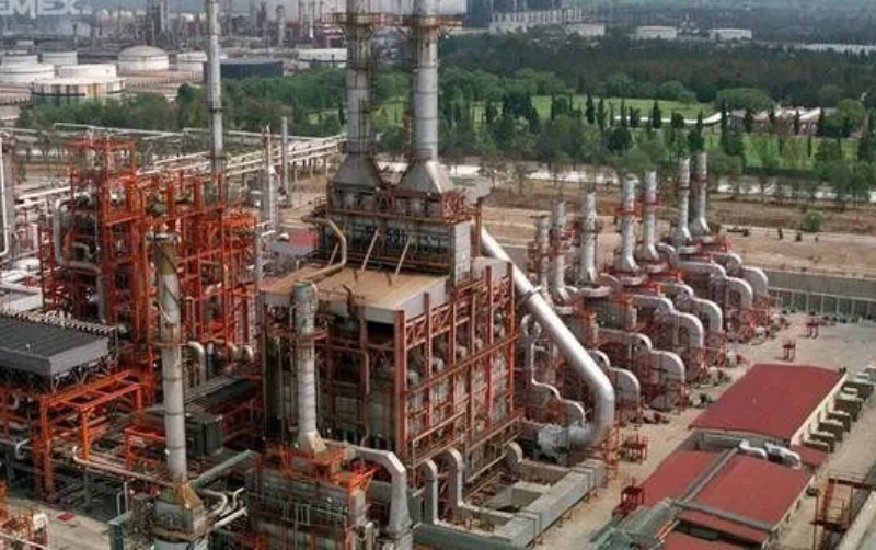 Pemex incrementa 20% su producción de gasolina en agosto de 2024