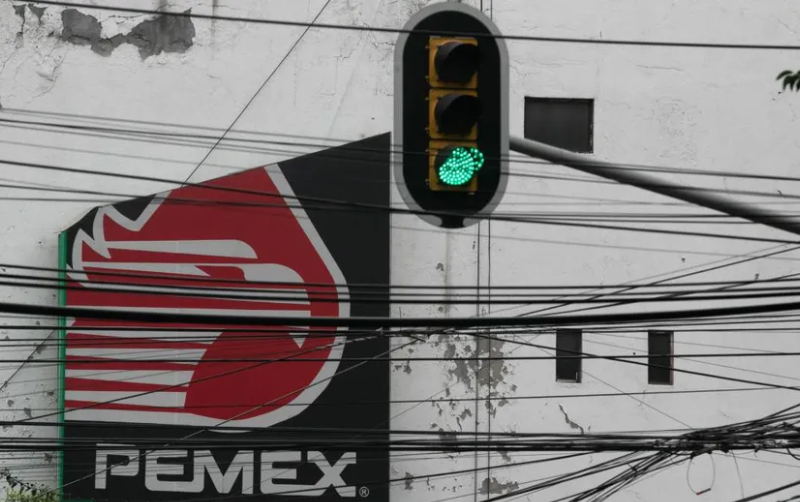 Pemex recupera 2 mil 810 franquicias gasolineras en 5 años