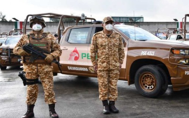 Pemex va por 2,200 vehículos para vigilancia y combate al huachicol