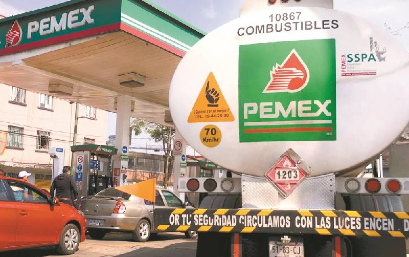 Pemex ya cobra a 10 pesos el litro de crudo nacional, el doble que hace un año