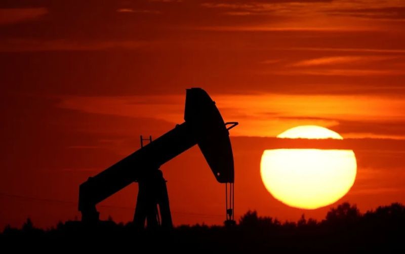 Precios del petróleo se recuperan 2.3%