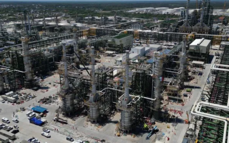 Preparan construcción de muelle para exportación de coque de petróleo en Dos Bocas