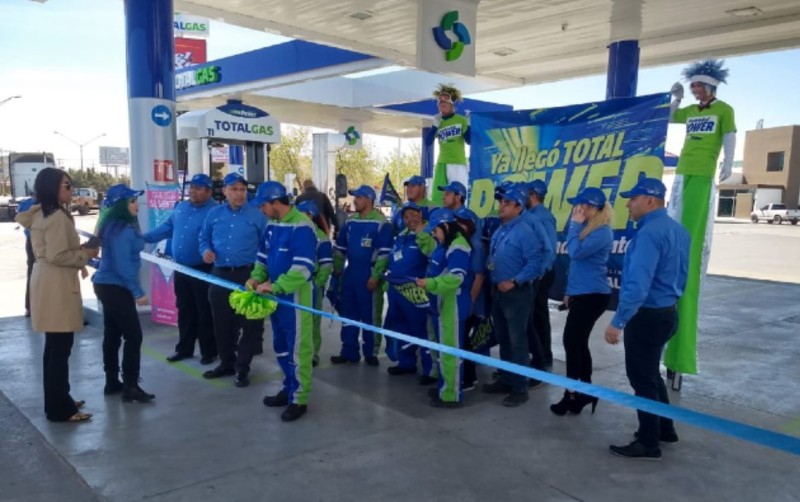 Presenta Total Gas aditivo de rendimiento para gasolina