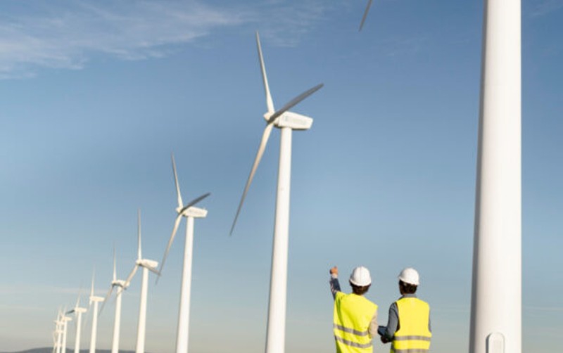 Prevén que energías fósiles y renovables coexistan por varias décadas más