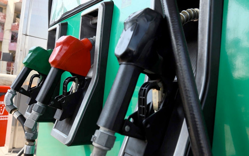 Profeco va contra gasolineras que despachen diesel chueco