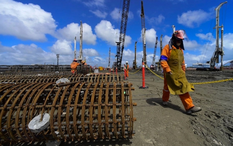 Queda desierta licitación para evaluación de riesgos en refinería de Dos Bocas